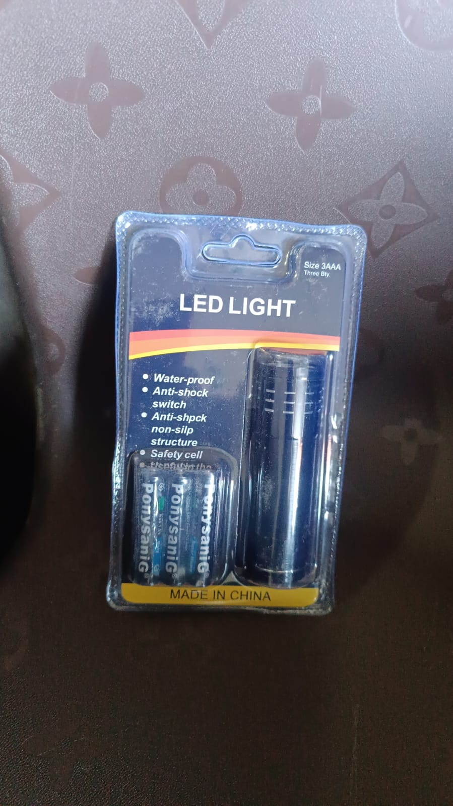 Portable Mini Torch - Super-Bright LED Flashlight with 3AAA Batteries Included Portable Mini Torch - Super-Bright LED Flashlight with 3AAA Batteries Included